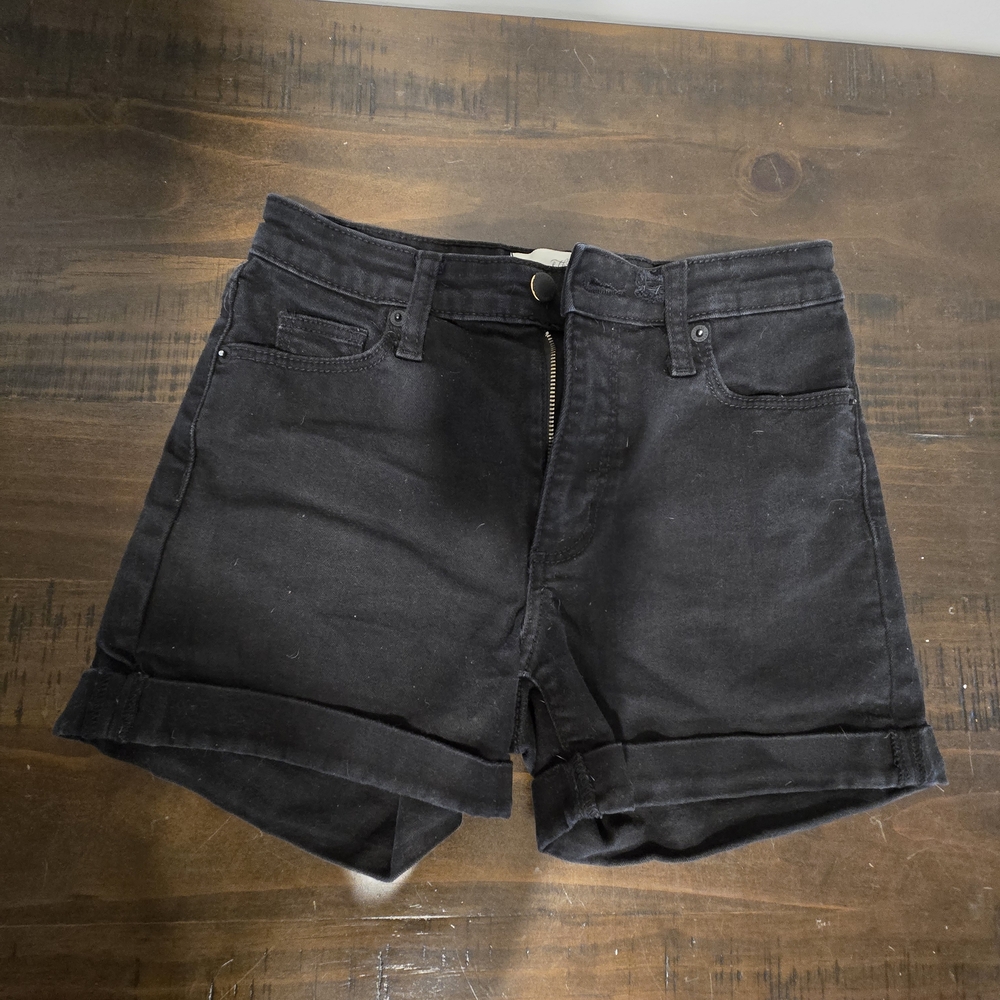 Universal Thread Black Jean Shorts